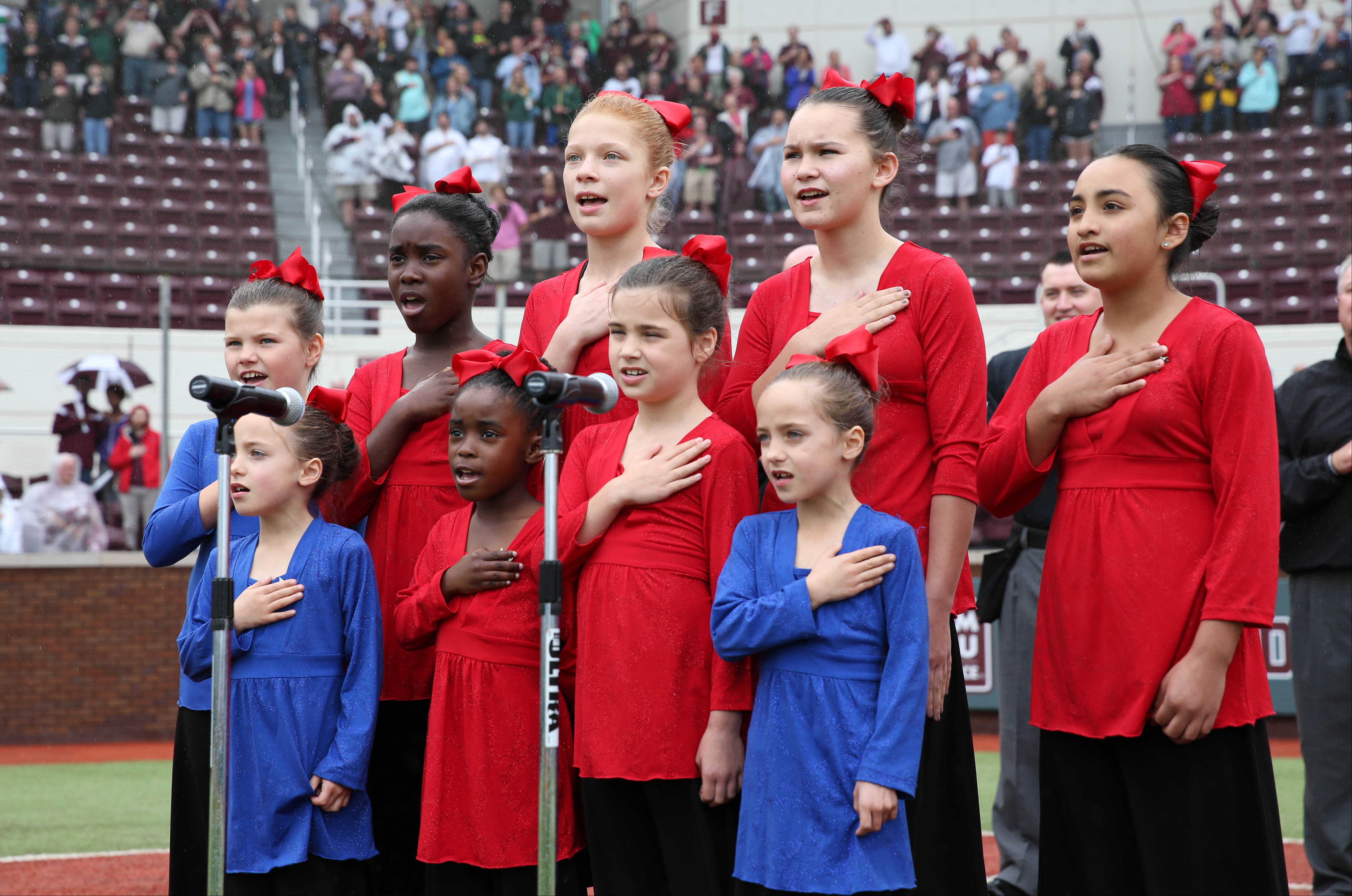 Treblemakers Sing Their Way Into Mississippi State Palmer Home For 